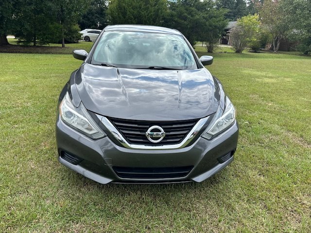 2016 Nissan Altima S photo 3