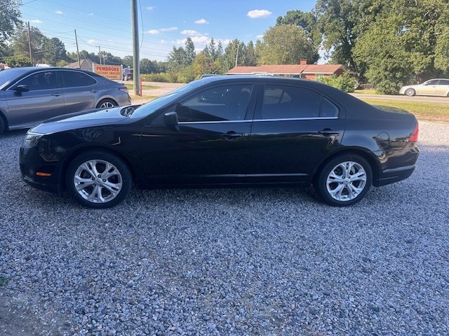 2012 Ford Fusion SE's photo